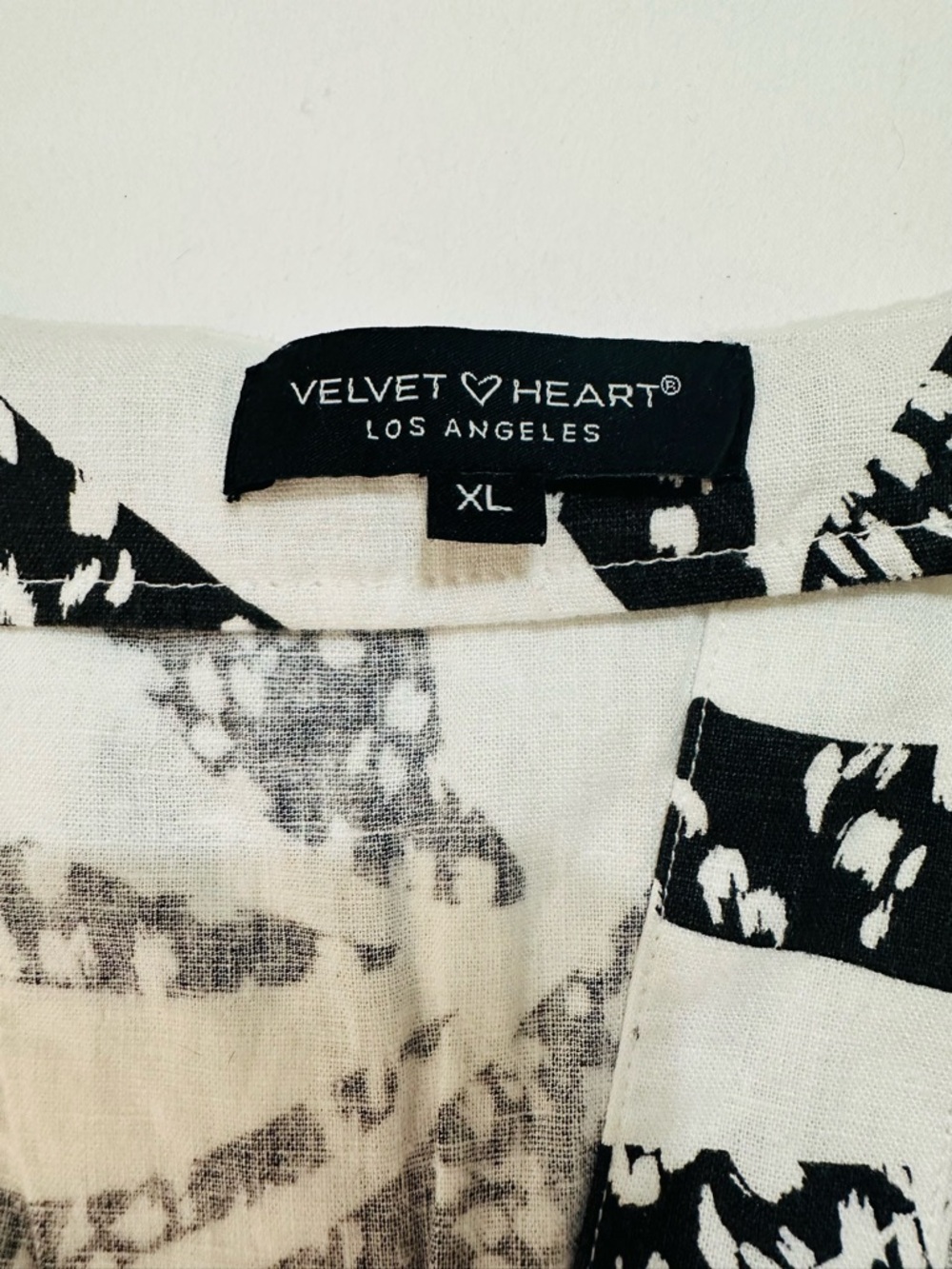 VELVET HEART LOS ANGELES LINEN OPEN BACK BLOUSE TANK TOP BLACK WHITE PRINT XL - Picture 6 of 8